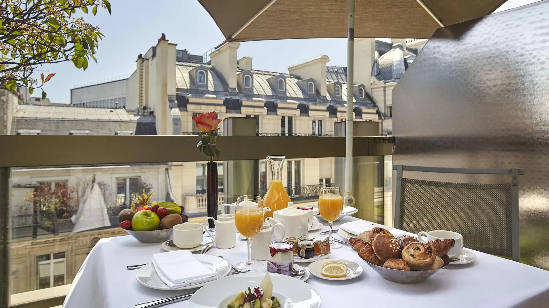 Warwick Champs-Elysees Paris Hotel