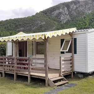 Camping Les Champs Fleuris Camping Duingt