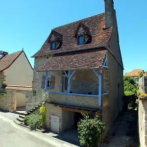 L'oustal Dè Pèiro Hébergement de vacances Le Bourg