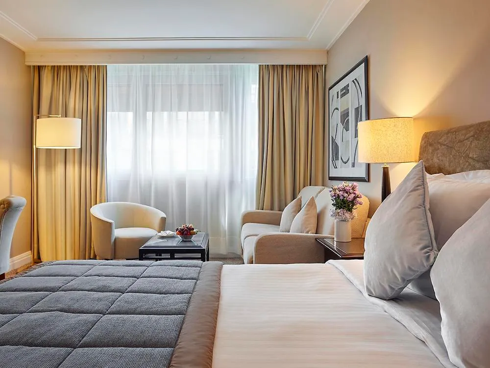 Hotel Warwick Champs-Elysees Paris