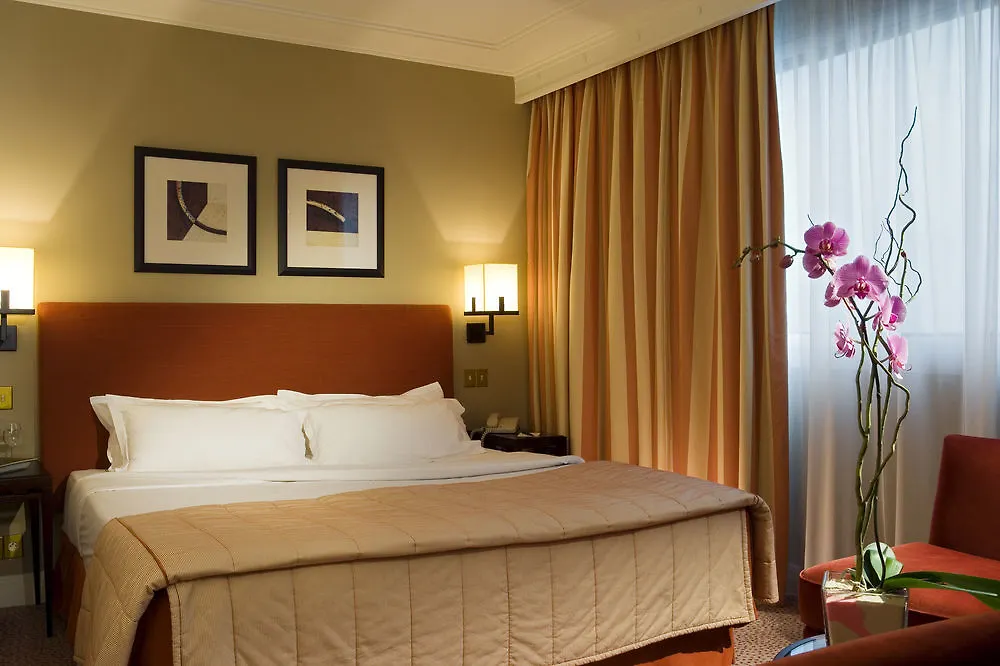 Hotel Warwick Champs-Elysees Paris